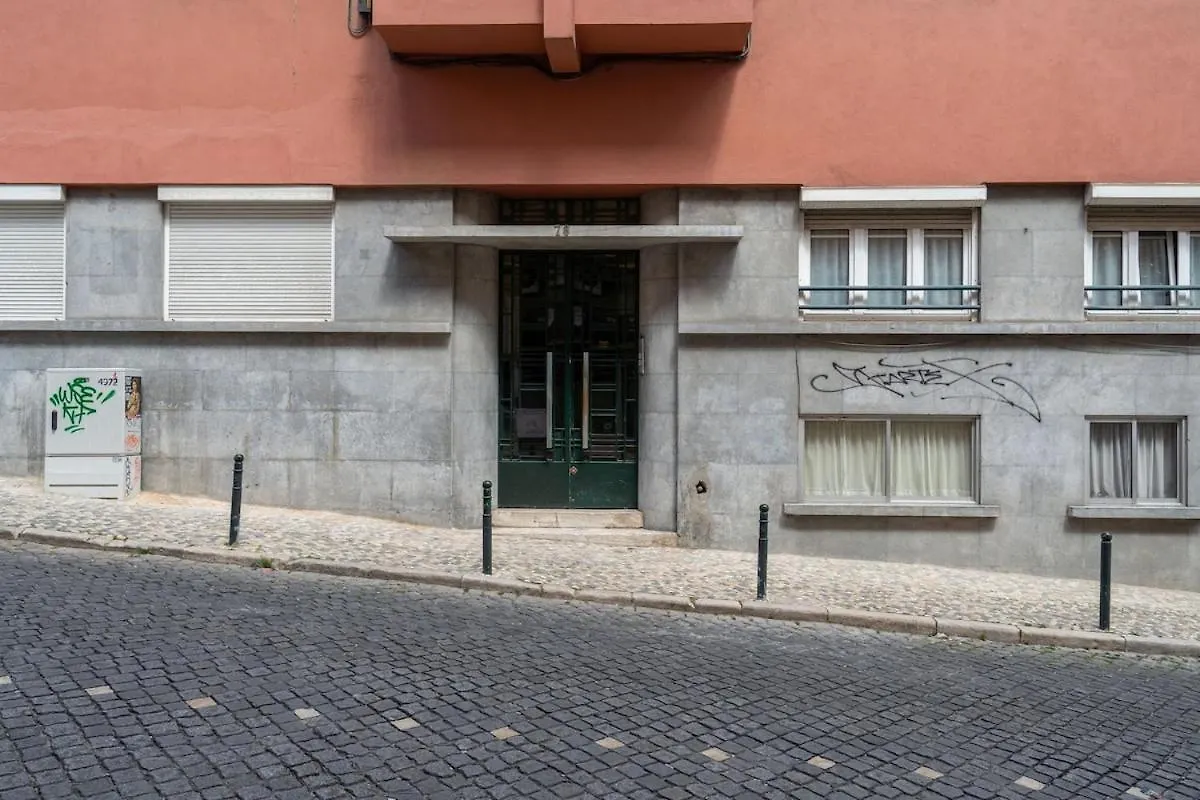 Apartment Central T2 With Ac And Patio Near Av Da Liberdade Lisbon