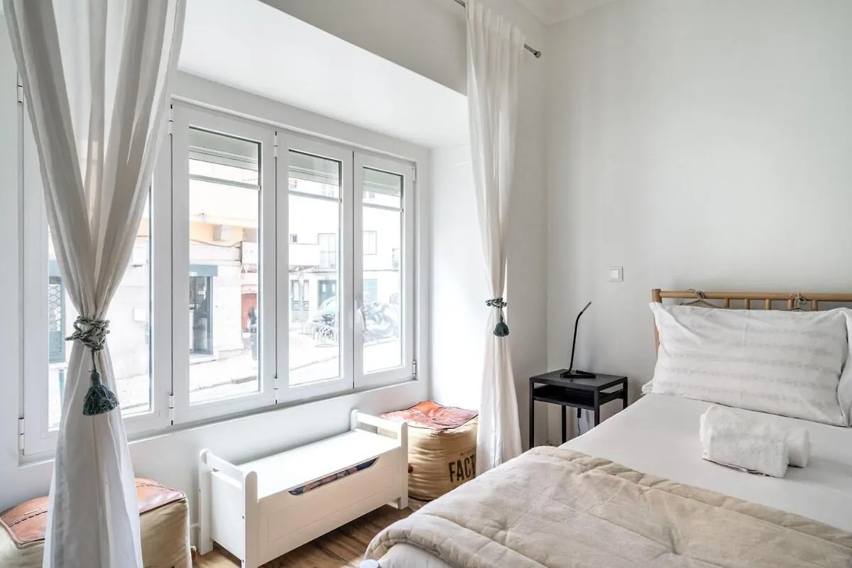 Central T2 With Ac And Patio Near Av Da Liberdade Lisbon 0*,  Portugal